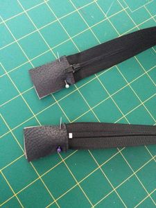 TUTORIEL : Sac noir en simili cuir avec ruban argent
