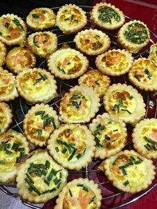 Mini tartelettes au saumon fumé et à la ciboulette