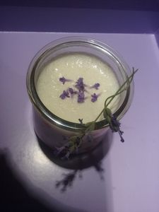Panna Cotta o zapachu lawendy