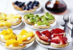 Cách làm pancake trái cây thơm ngon đặc biệt