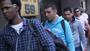 Des migrants musulmans violent une petite fille de 5 ans et lui urinent dans la bouche