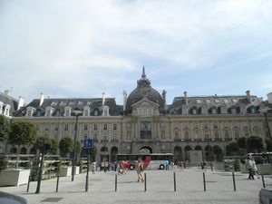Rennes. Deux immigrés algériens agressent sexuellement et physiquement des usagers