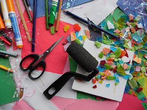 France. Fournitures scolaires: des substances indésirables dans les fournitures selon l’UFC-Que Choisir.