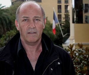 France. Le maire corse qui «voulait exclure tous les Maghrébins» s'est tué à moto (avec une arme et 104.000 euros sur lui)