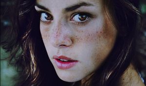 Divers - photos -Art. Graine de photographe - Cristina Hoch, 21 ans, réalise des portraits captivants de ses proches.