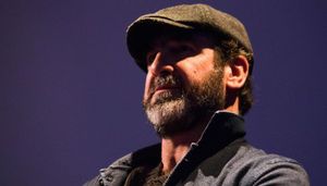 Cantona en remet une couche