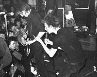 Crass, storico gruppo anarco-punk
