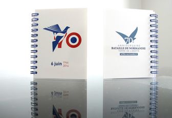 Un carnet personnalisé pour les 70 ans du débarquement en Normandie by The Concept Book