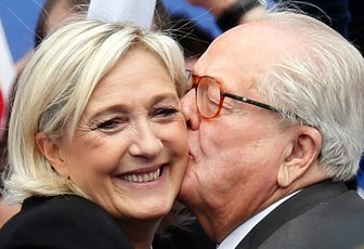 Les Le Pen : menteurs et voleurs !