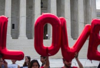 La cour suprême des USA reconnait le Mariage pour Tous