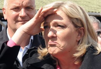 Après le financement Russe, Le Pen cherche du pognon au Moyen Orient