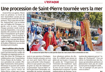 Une procession de Saint Pierre tournée vers la mer