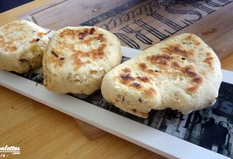 Recette : Naans au camembert et aux pommes