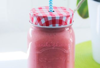 Smoothie ananas-framboises