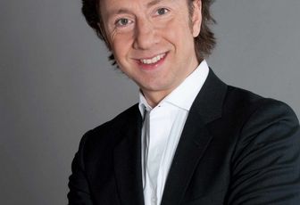 Un House of Cards en préparation avec Stéphane Bern