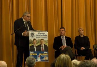 Arles: dernier meeting de campagne du premier tour