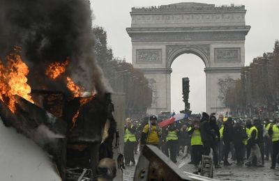 De l'ultra-gauche à la communisation