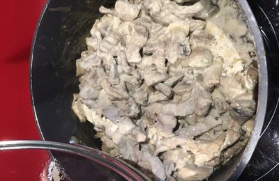 Poulet Au Four Et Sa Sauce A L Ail Dans L Ultrapro De Tupperware