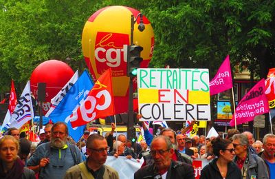 Hausse de la CSG, gel des pensions...Les retraités en colère contre Macron manifestent à Paris [Les photos d’El Diablo]