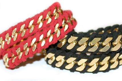 Go retro with handmade leather & metal bracelet