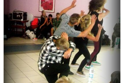Metz Magny danseurs de rue à La Résidence Amapa