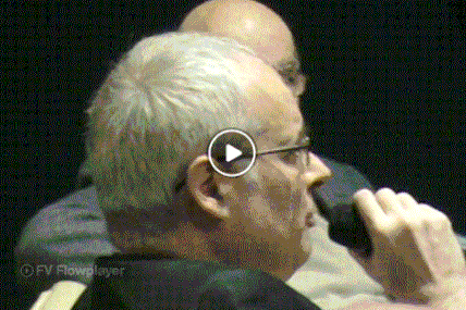Jean-François Pellerin posant des questions sur Elon Musk en fin de conférence d'Alain Dupas, Président du Club ESPACE de PROSPECTIVE 2100 en janvier 2016, à Paris