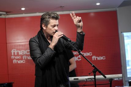 BENJAMIN BIOLAY en showcase a la Fnac Saint-Lazare (19/05/2017)