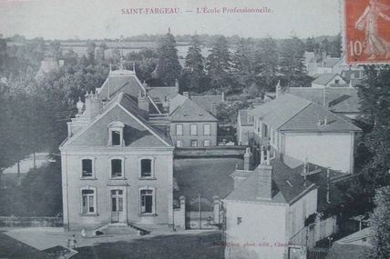 Saint-Fargeau - Yonne - Dépt 89.