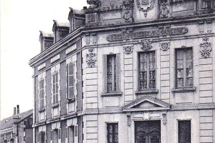 Cosne-sur-Loire - Nièvre - Dépt 58.