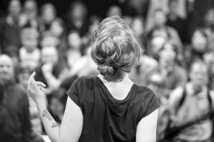 Anna Aaron, bienvenue dans la secte avec l'album Neuro