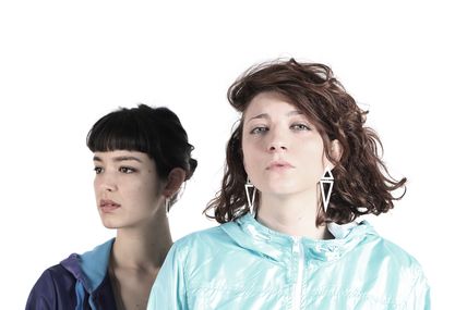 Boys In Lilies, des filles, des synthés, de la Take No Dance