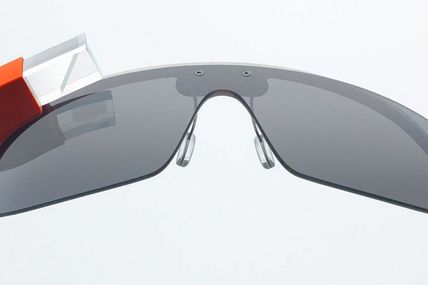 Google Glass à la façon Bono.