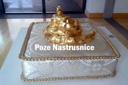 Si de aur sa fie, tot... cacat se numeste...