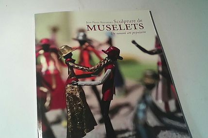 Livre et "Muselets"