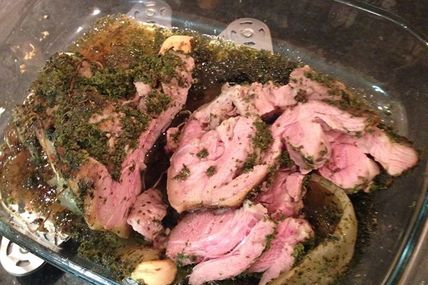 ÉPAULE D’AGNEAU, CROÛTE AU MIEL ET AUX ÉPICES, BASSE TEMPÉRATURE
