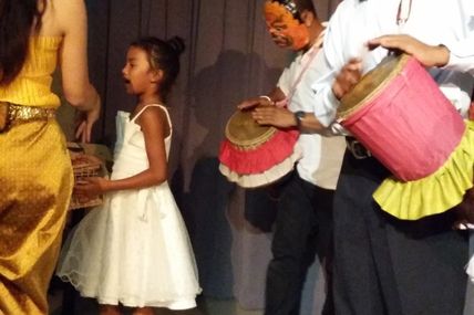 "Pour un Sourire d'Enfant". Des milliers d'enfants cambodgiens arrachés à la misère...