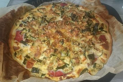 Pizza fêta courgettes
