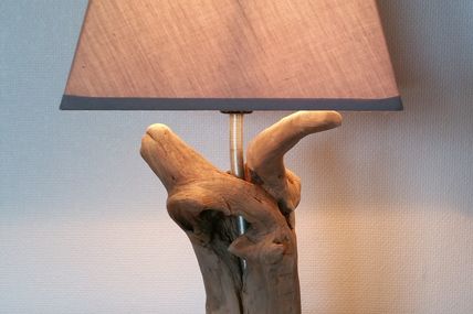 Petite lampe bois flotté