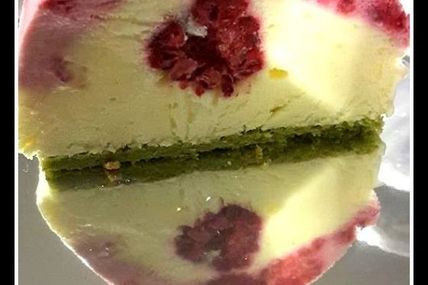 Buche glacée façon tiramisu framboise