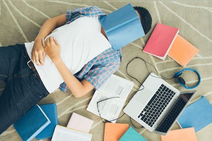 L’entrepreneur n’est pas dans l’évitement de ses blessures, il en tire parti.
