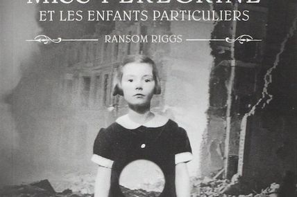 Chronique Livresque : Hollow City ( Tome 2 de Miss Peregrine et les enfants particuliers ) - Ransom Riggs 👨🎩