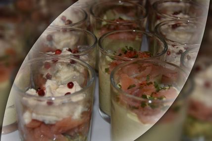 Verrine avocat/ saumon et verrine bavarois d'asperge/saumon