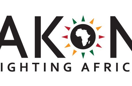 En savoir plus "News: Akon va amener l'électricité à 600 millions d'Africains"