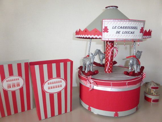 Le grand manège carrousel pour un baptême ou autre cérémonie sur le thème de la fête