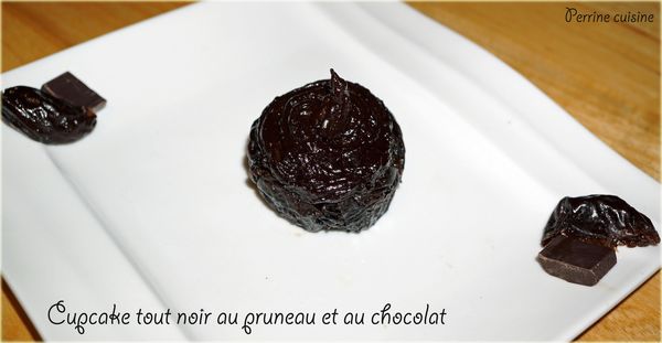 Cupcakes tous noirs au pruneau et au chocolat