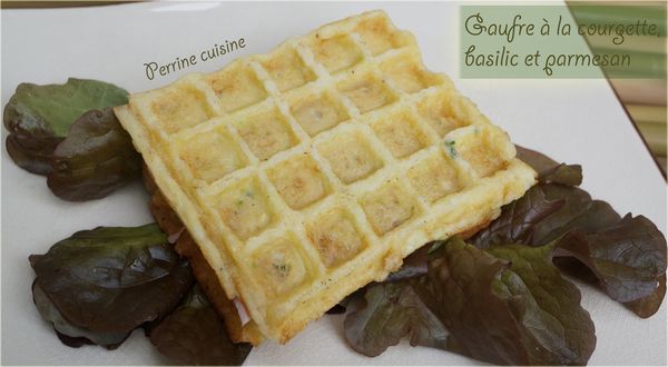 Gaufres salées à la courgette, basilic et parmesan