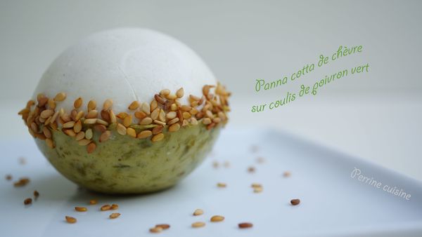 Panna cotta de chèvre sur coulis de poivron
