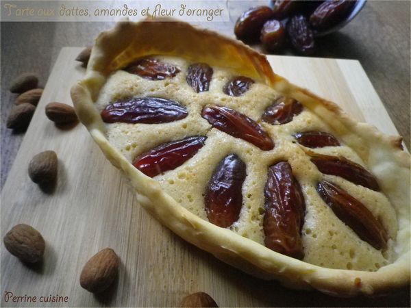 Tarte aux dattes, amandes et fleur d’oranger