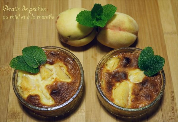 Gratin de pêches au miel et à la menthe