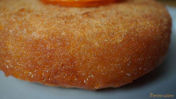 Baba au safran, miel de sarriette et oranges confites